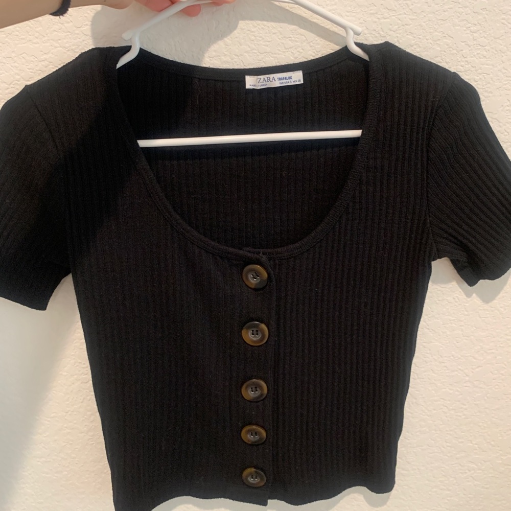 Black cropped top